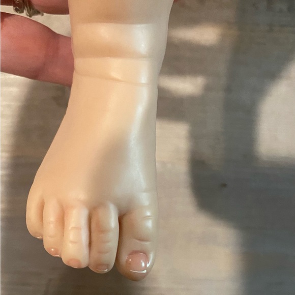 Realistic baby doll - Picture 5 of 14